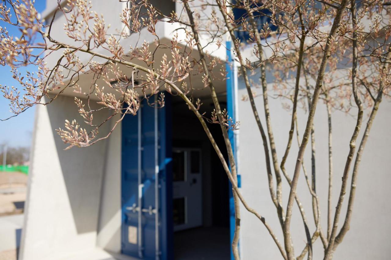Tin Inn - Erkelenz - Das Hotel Aus Hochwertig Ausgebauten Ueberseecontainern エクステリア 写真